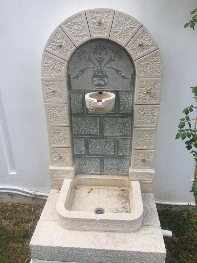 Μαρμάρινη βρύση